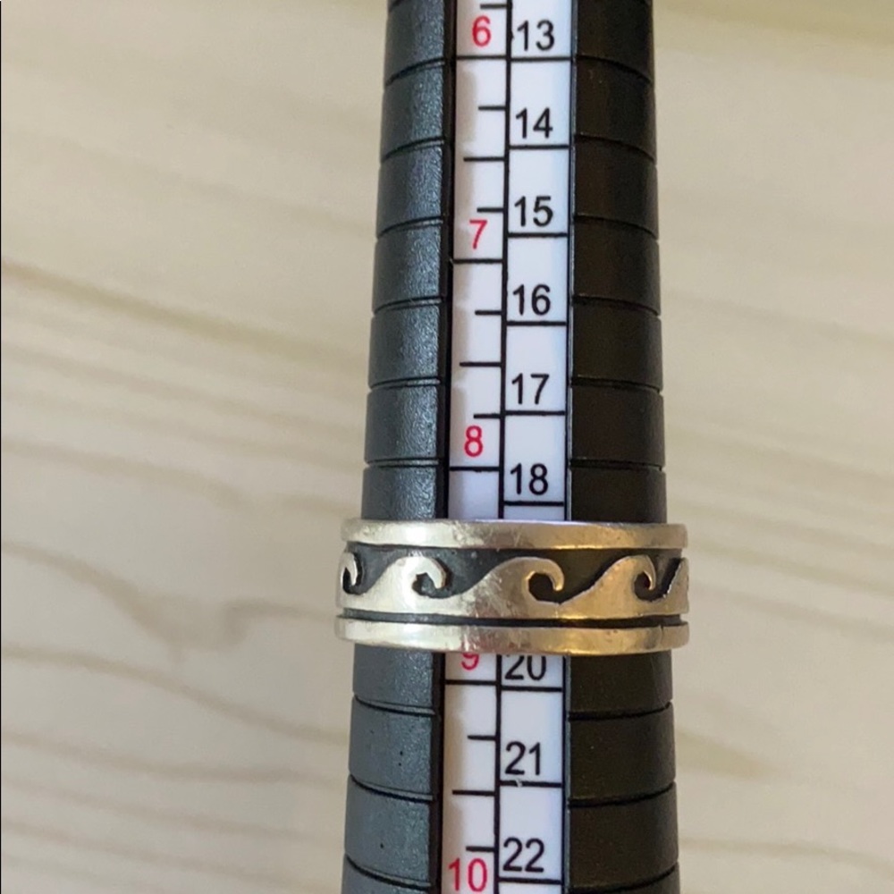 Vintage '90's Wave band ring - SZ 8.5